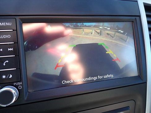 Used 2019 Nissan Frontier SV image 21