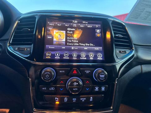 Used 2019 Jeep Grand Cherokee Altitude image 29