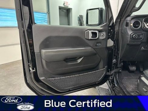 Used 2024 Jeep Wrangler Sahara w/ Technology Group image 22