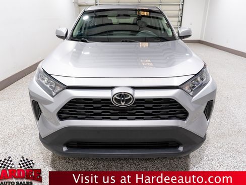 Used 2022 Toyota RAV4 LE image 7