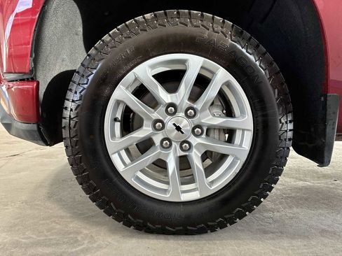 Used 2019 Chevrolet Silverado 1500 RST image 18