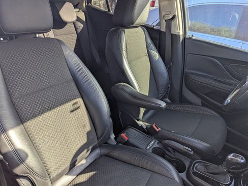 Used 2017 Buick Encore Preferred image 6