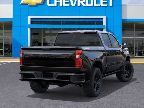 New 2026 Chevrolet Silverado 1500 Custom w/ LPO, Dark Essentials Package image 4