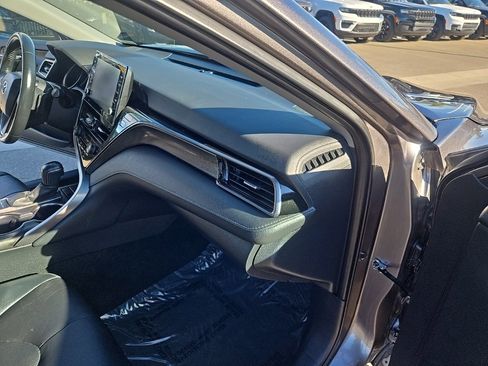 Used 2023 Toyota Camry XSE image 28