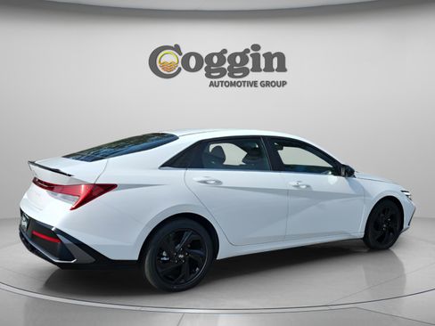 New 2026 Hyundai Elantra SEL Sport Premium FWD image 6