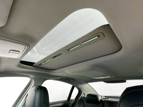 Used 2017 Chevrolet SS image 23