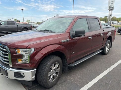 Used 2017 Ford F150 XLT w/ Equipment Group 302A Luxury AWD/4WD image 4