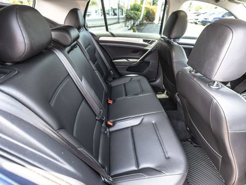 Used 2016 Volkswagen Golf SE w/ Lighting Package FWD image 28