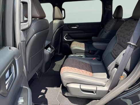 New 2026 Nissan Armada Platinum Reserve AWD/4WD image 24