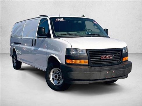 Used 2020 GMC Savana 2500 Extended w/ Enhanced Convenience Package image 12