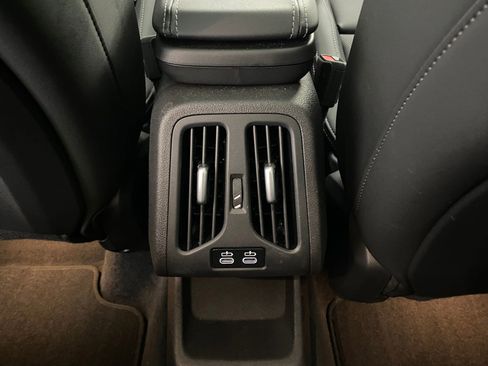 Used 2025 BMW X1 xDrive28i w/ Technology Package image 29