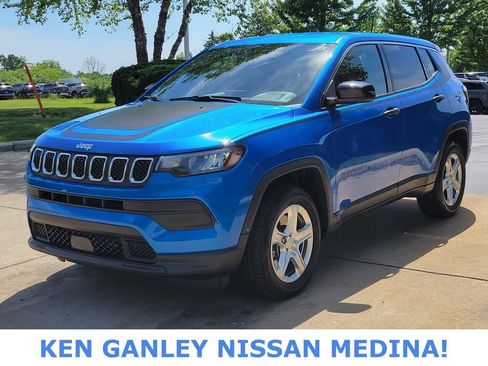 Used 2023 Jeep Compass Sport w/ Mopar Graphics Package AWD/4WD image 7