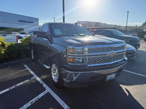 Used 2014 Chevrolet Silverado 1500 LT w/ Trailering Package AWD/4WD image 2