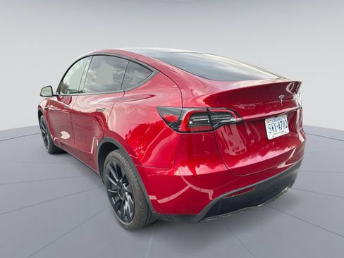 Used 2024 Tesla Model Y Long Range image 27