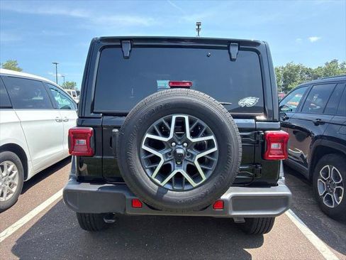 Certified 2024 Jeep Wrangler Unlimited Sahara AWD/4WD image 14