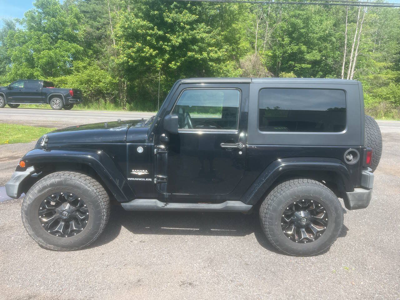 Used 2008 Jeep Wrangler Sahara w/ Dual Top Group AWD/4WD image 10