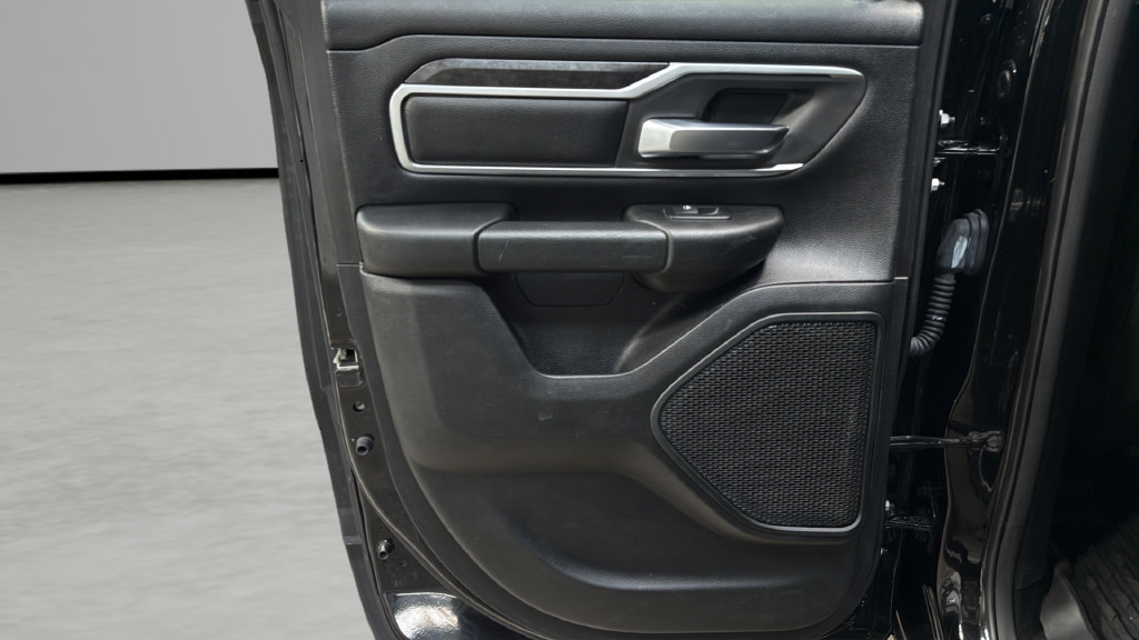 Used 2019 RAM 1500 Big Horn AWD/4WD image 16