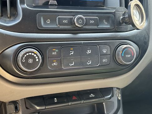 Used 2019 Chevrolet Colorado W/T w/ WT Convenience Package RWD image 20