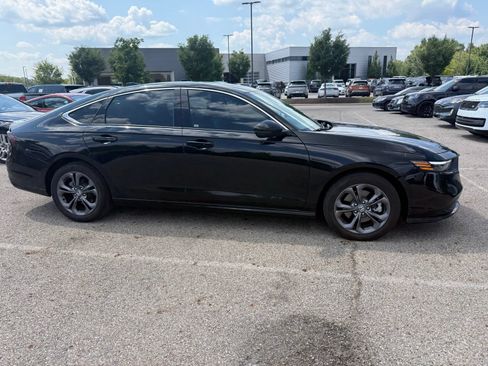 Used 2024 Honda Accord EX-L image 4