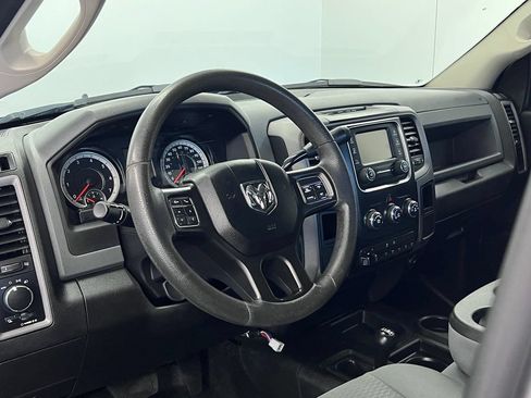 Used 2018 RAM 3500 Tradesman w/ Chrome Appearance Group AWD/4WD image 4