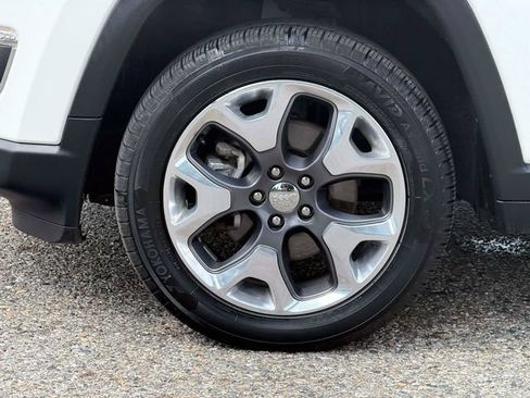 Certified 2021 Jeep Compass Limited AWD/4WD image 9