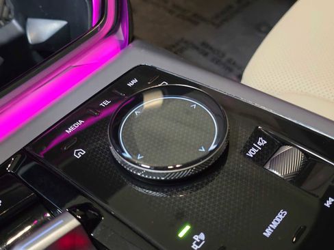 Used 2025 BMW X3 xDrive30i image 65