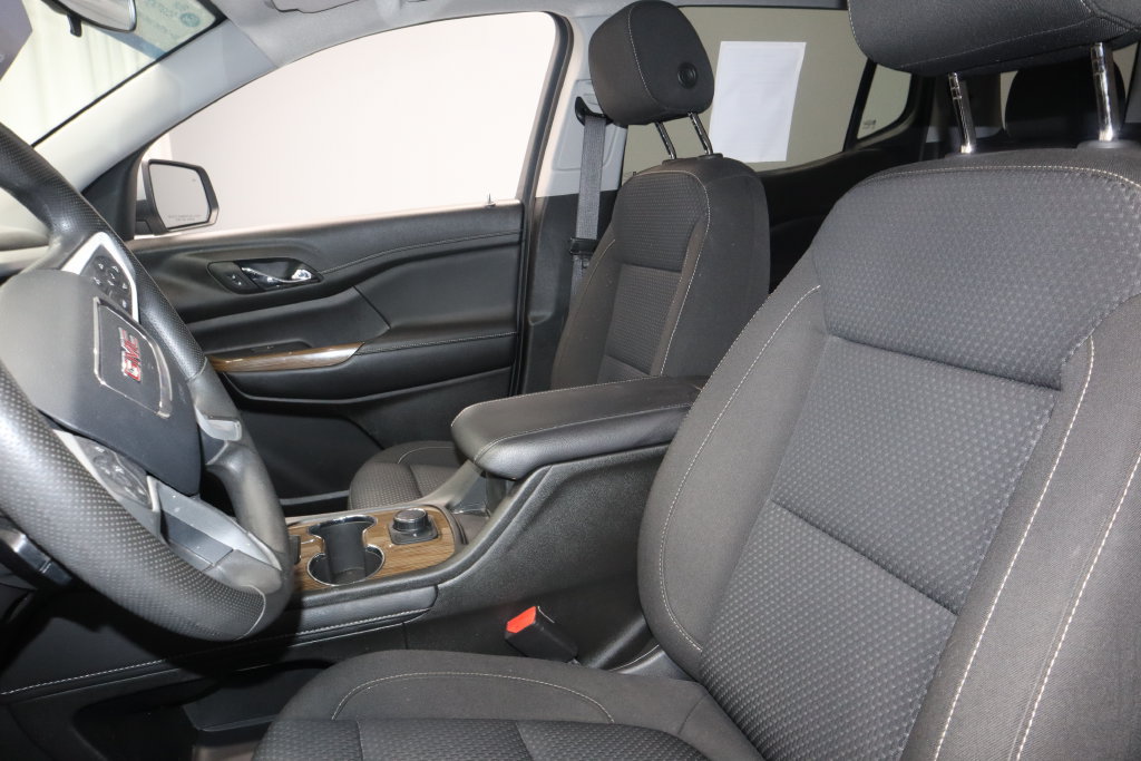 Used 2023 GMC Acadia SLE FWD image 25
