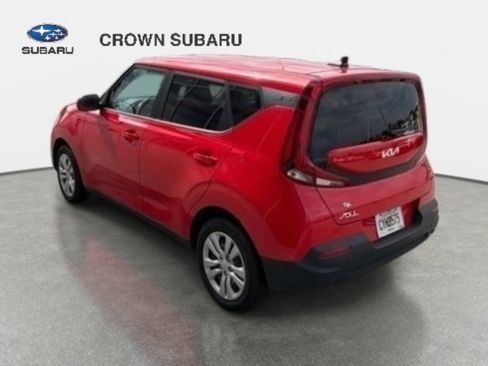 Used 2022 Kia Soul LX FWD image 4