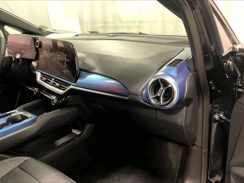 Used 2025 Chevrolet Equinox EV LT w/ Convenience Package image 13