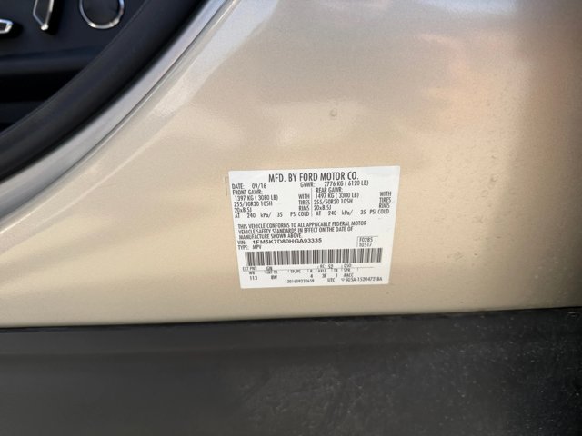 Used 2017 Ford Explorer XLT w/ Equipment Group 201A FWD image 27