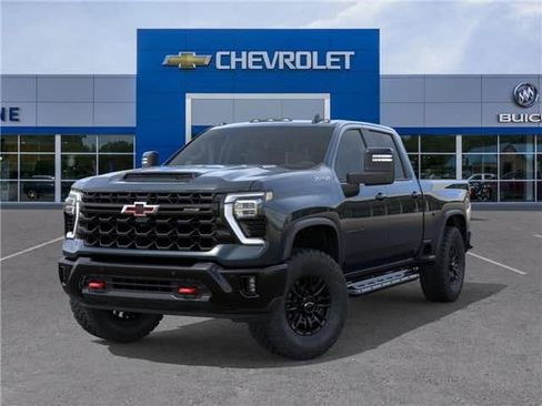 New 2026 Chevrolet Silverado 2500 ZR2 AWD/4WD image 6
