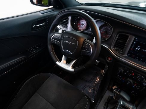 Used 2018 Dodge Charger SRT Hellcat image 10