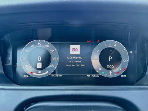 New 2026 Land Rover Range Rover Velar S AWD/4WD image 40