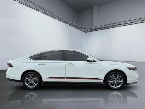 Used 2024 Honda Accord EX image 3