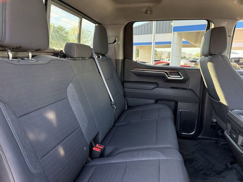 Used 2024 Chevrolet Silverado 1500 LT w/ Z71 Off-Road Package image 25