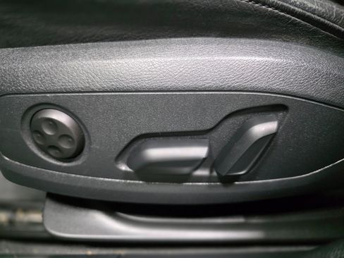 Used 2018 Audi A4 2.0T Premium Plus w/ Premium Plus Package image 16