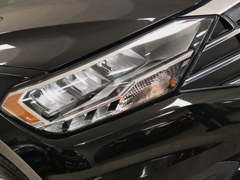 Used 2019 Volkswagen Jetta SE w/ Cold Weather Package image 98