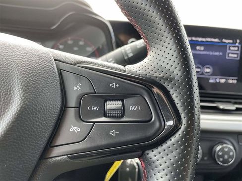 Used 2024 Chevrolet Trax RS w/ Driver Confidence Package image 25