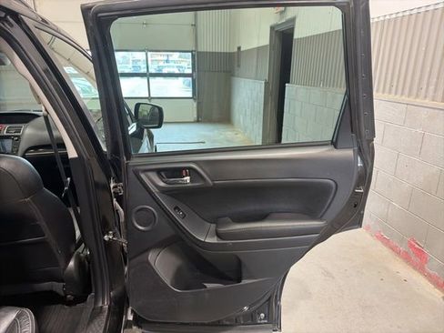 Used 2018 Subaru Forester 2.5i Limited image 13