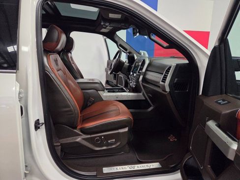 Used 2019 Ford F250 King Ranch w/ King Ranch Ultimate Package image 8