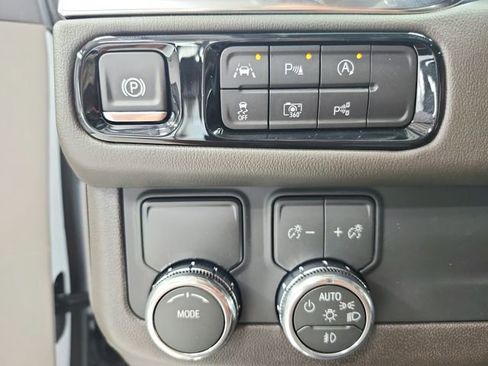 New 2026 GMC Yukon Elevation image 27