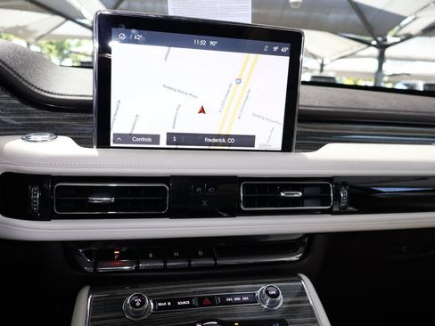 Used 2020 Lincoln Aviator Black Label w/ Dynamic Handling Package AWD/4WD image 44