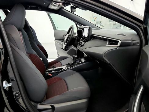 Used 2024 Toyota Corolla SE FWD image 17