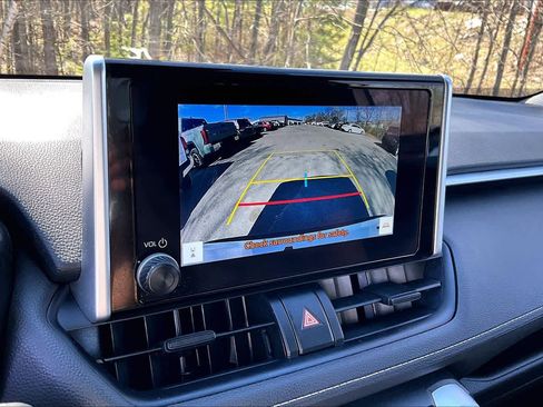 Used 2023 Toyota RAV4 LE AWD/4WD image 27