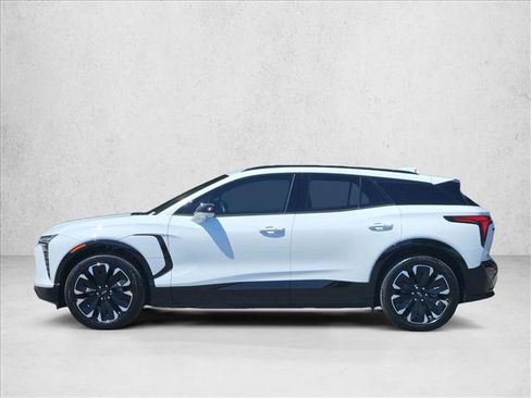 Certified 2024 Chevrolet Blazer EV RS RWD image 5