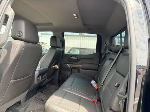 Used 2019 Chevrolet Silverado 1500 LT Trail Boss AWD/4WD image 3