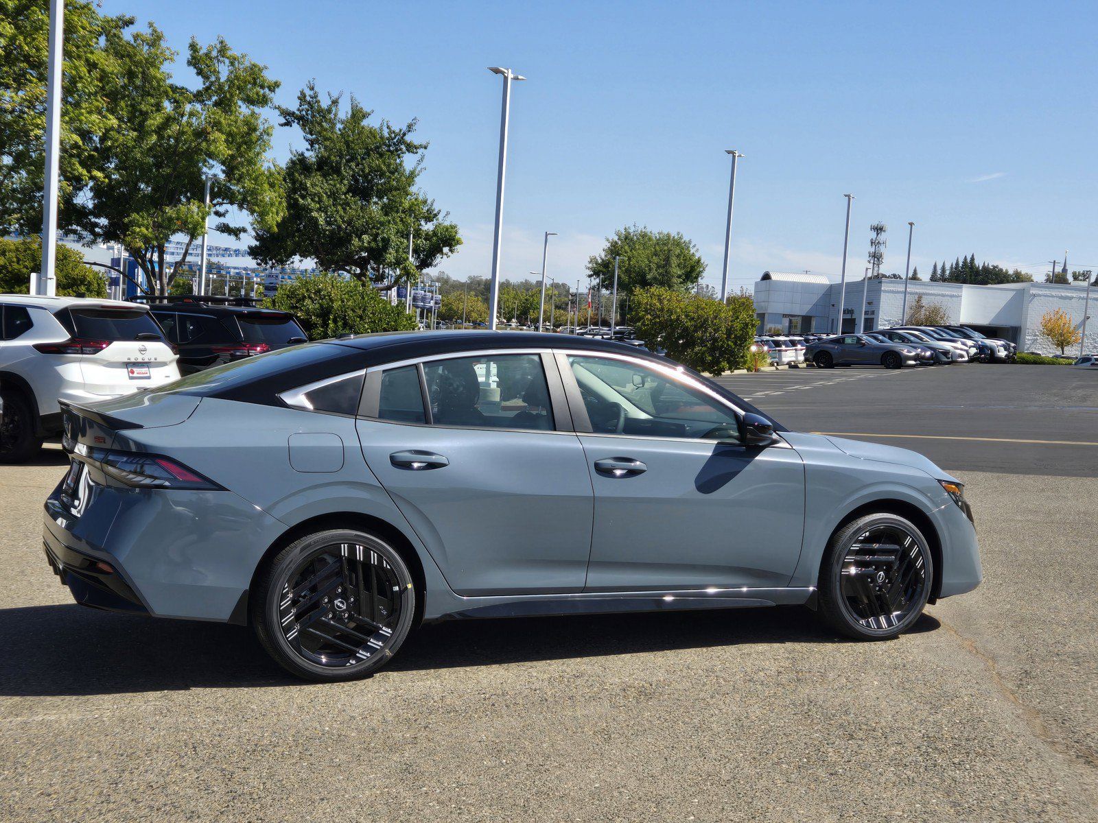 New 2026 Nissan Sentra SR w/ SR All Weather Package FWD image 3