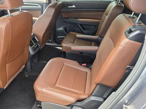 Certified 2022 Volkswagen Atlas SE FWD image 11