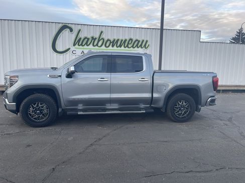 Used 2023 GMC Sierra 1500 SLT w/ SLT Convenience Package image 2