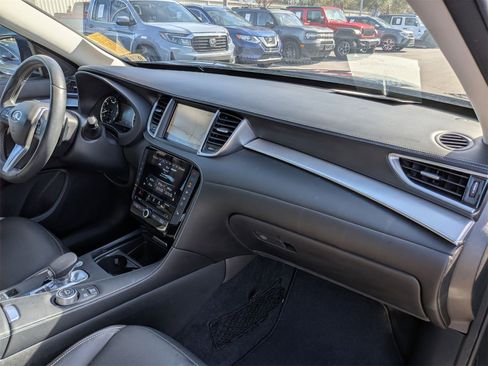 Used 2019 INFINITI QX50 Essential w/ Premium Heat Package image 42